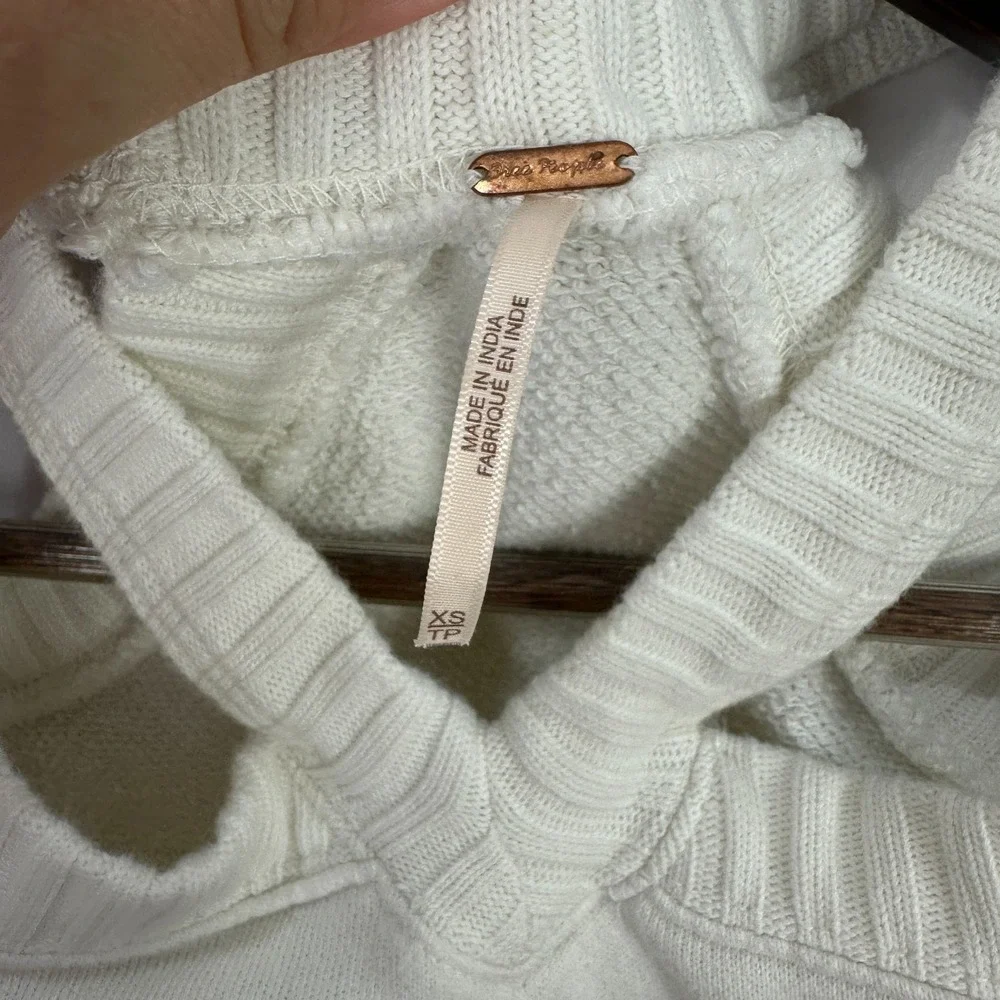 Free People Sweater XS Ivory Strappy‎ Neck Balloon Sleeve Boho Off Shoulder